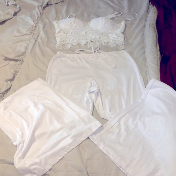 White lace Crop top and flare leg pant set - Picture 1 of 7